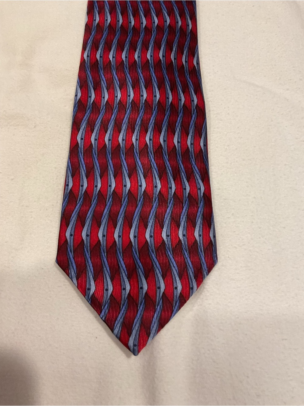 The Nature Conservancy Red & Blue Patterned Men’s Tie